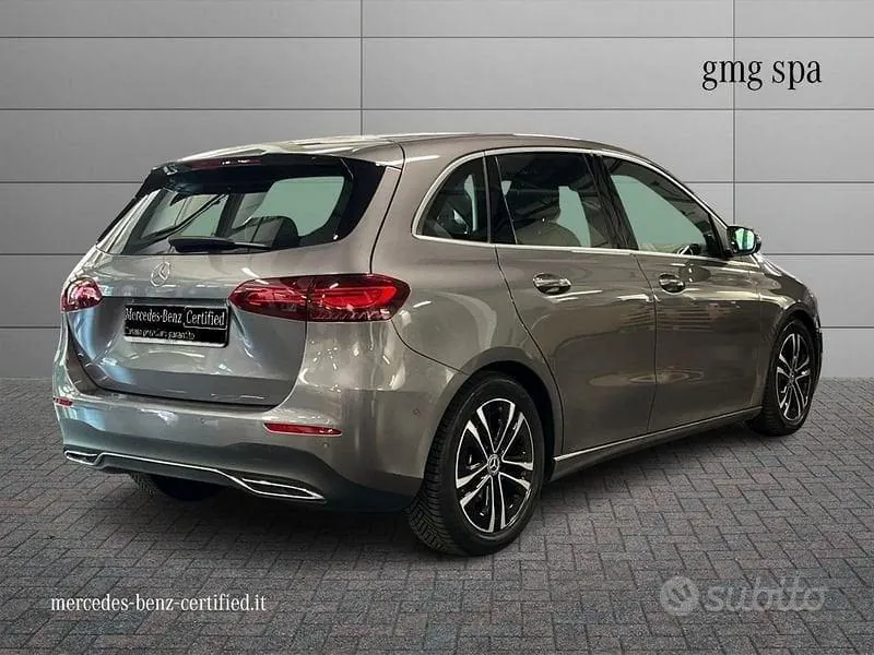 Mercedes-Benz ClaسسSe B 2023 photo 2