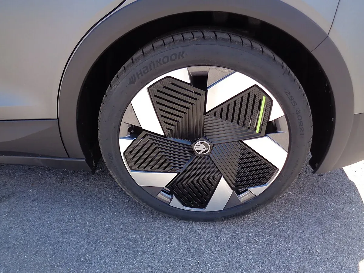 Skoda Elroq 2026 photo 3