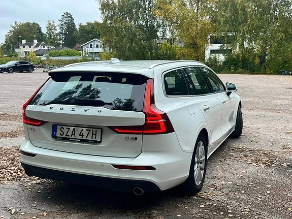 Volvo V60 2020 photo 4