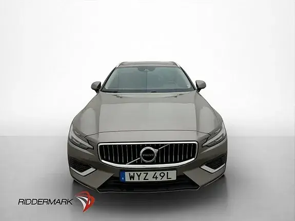 Volvo V60 2022 photo 2
