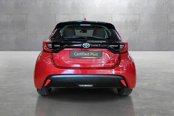 Toyota Yaris 2023 photo 4