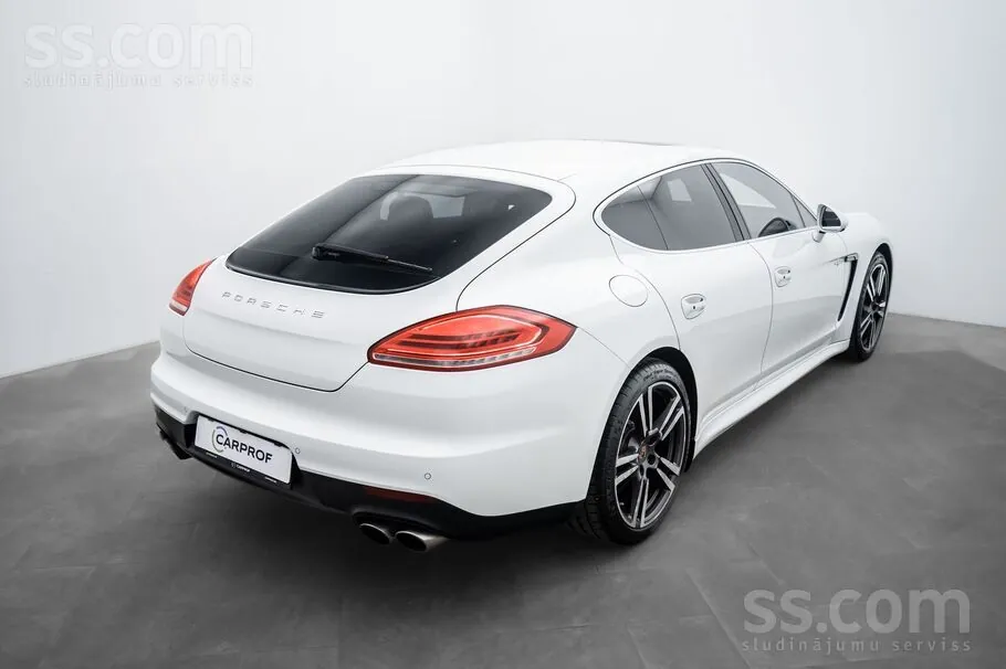 Porsche Panamera 2013 photo 3