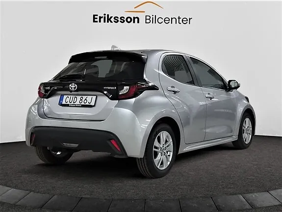 Toyota Yaris 2023 photo 5