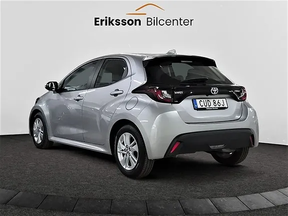 Toyota Yaris 2023 photo 4
