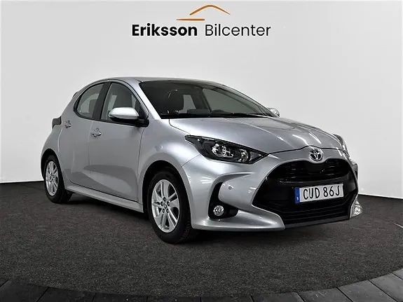 Toyota Yaris 2023 photo 2