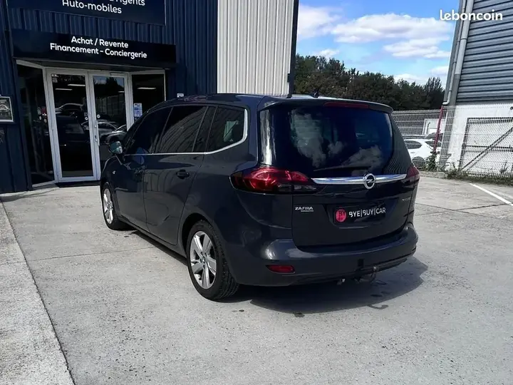 Opel Zafira 2015 photo 4