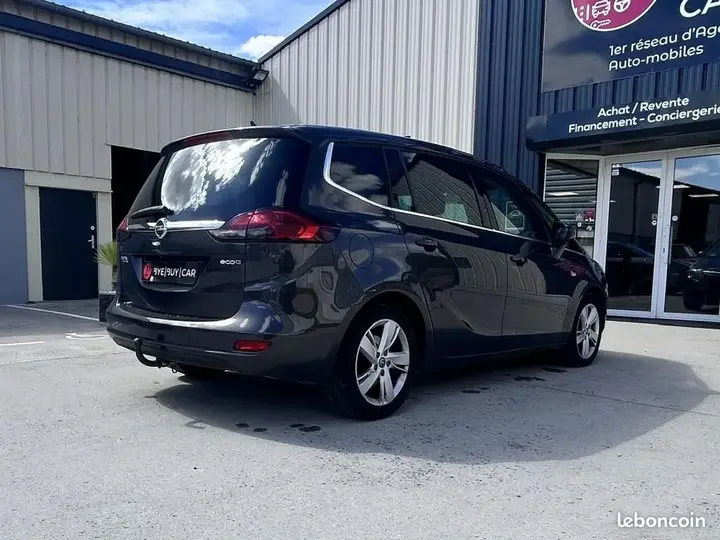 Opel Zafira 2015 photo 3