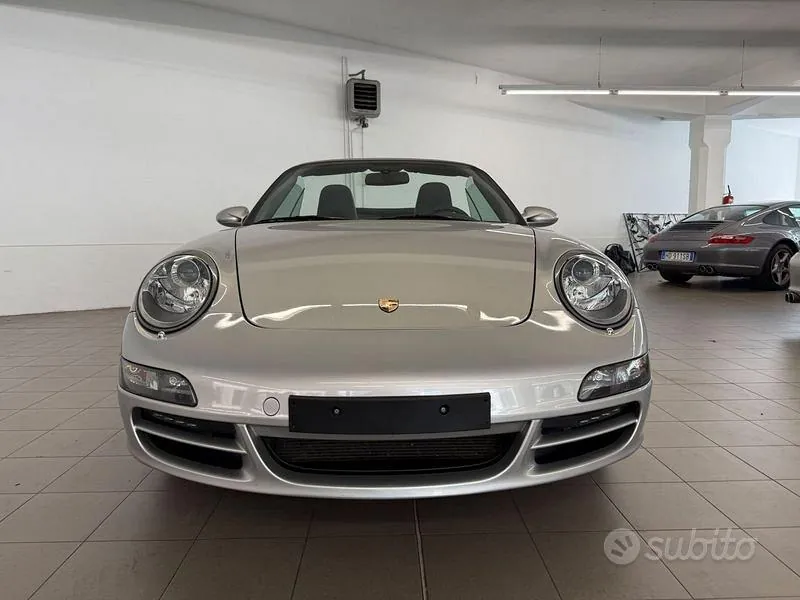 Porsche 911 2006 photo 2