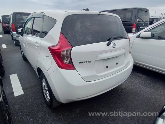 Nissan Note X 2015 photo 3