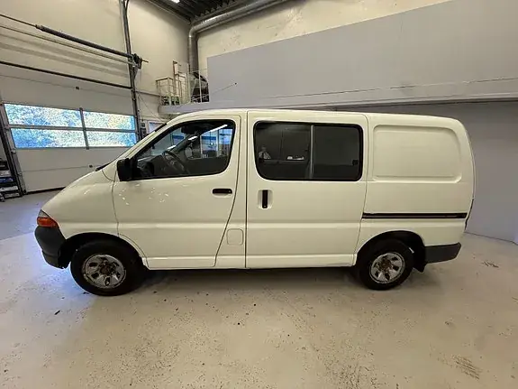 Toyota Hiace 2006 photo 5