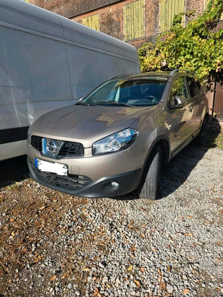 Nissan Qashqai+2