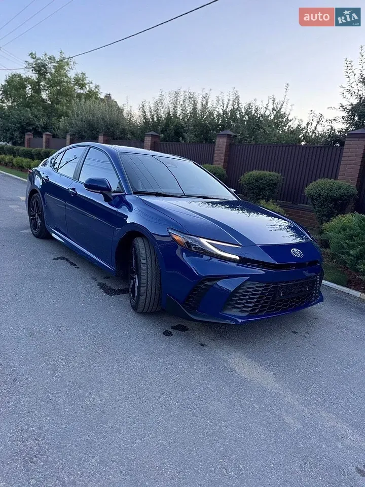 Toyota Camry 2025 photo 4