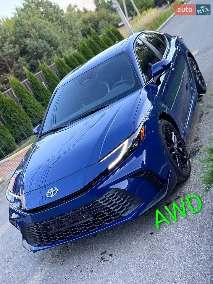 Toyota Camry 2025 photo 2