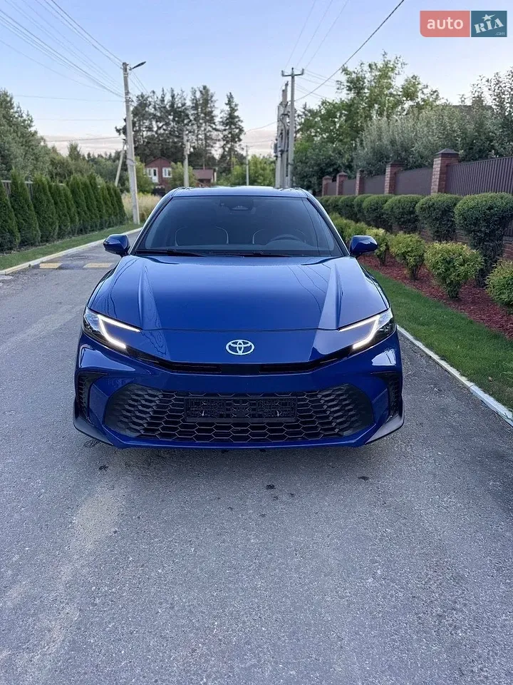 Toyota Camry 2025 photo 5