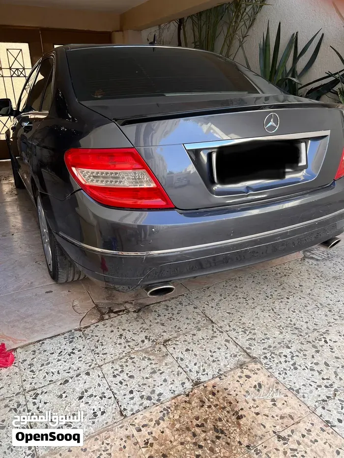 Mercedes-Benz C-Class 2008 photo 2
