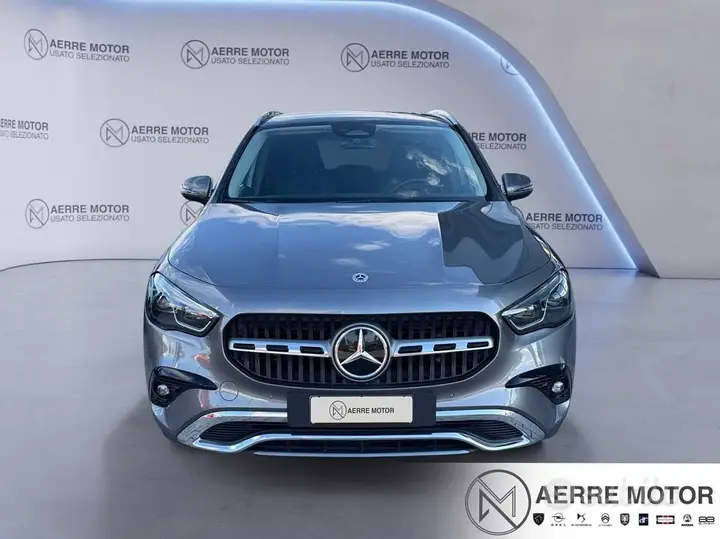 Mercedes-Benz Gla 2023 photo 2