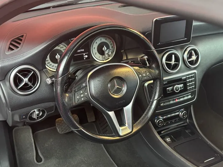Mercedes-Benz A-Class 2013 photo 3
