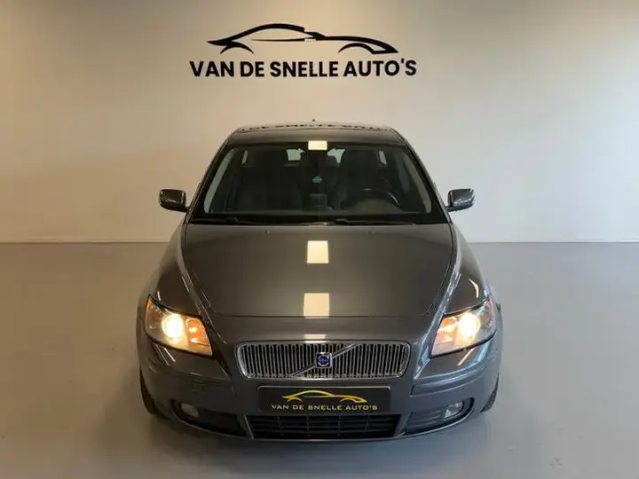 Volvo V50 2006 photo 2