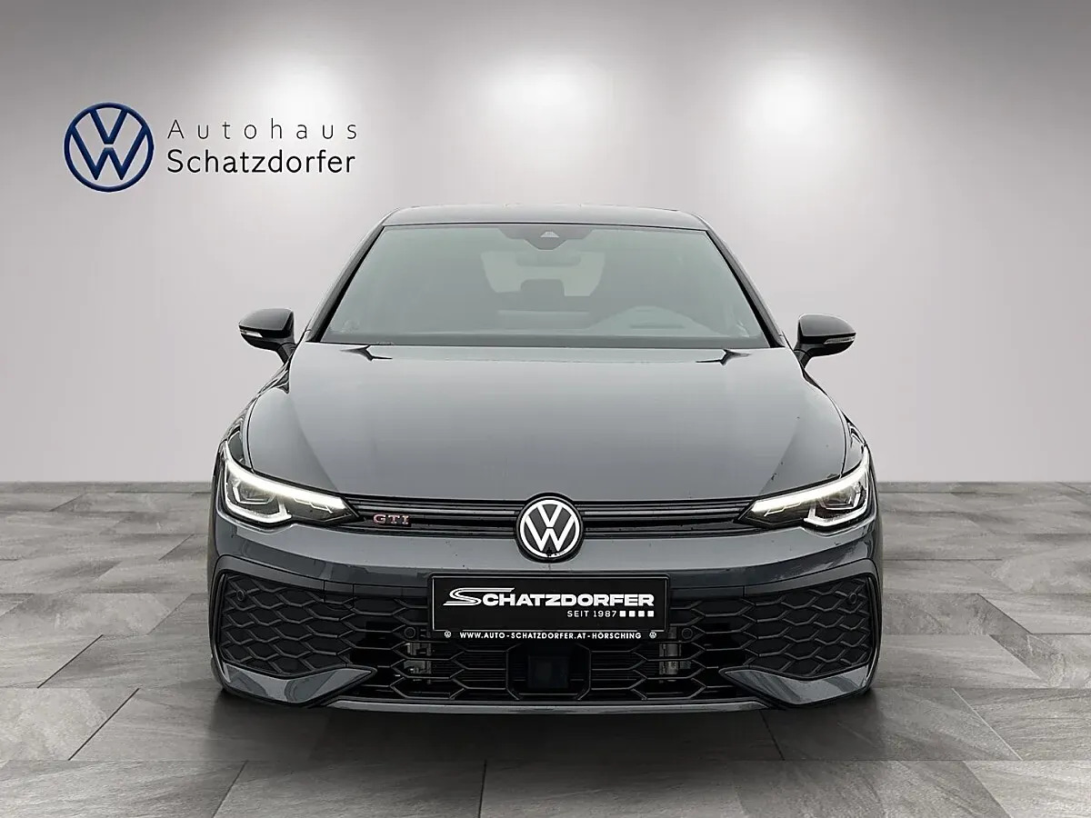 Volkswagen Golf Gti Dsg 2025 photo 2