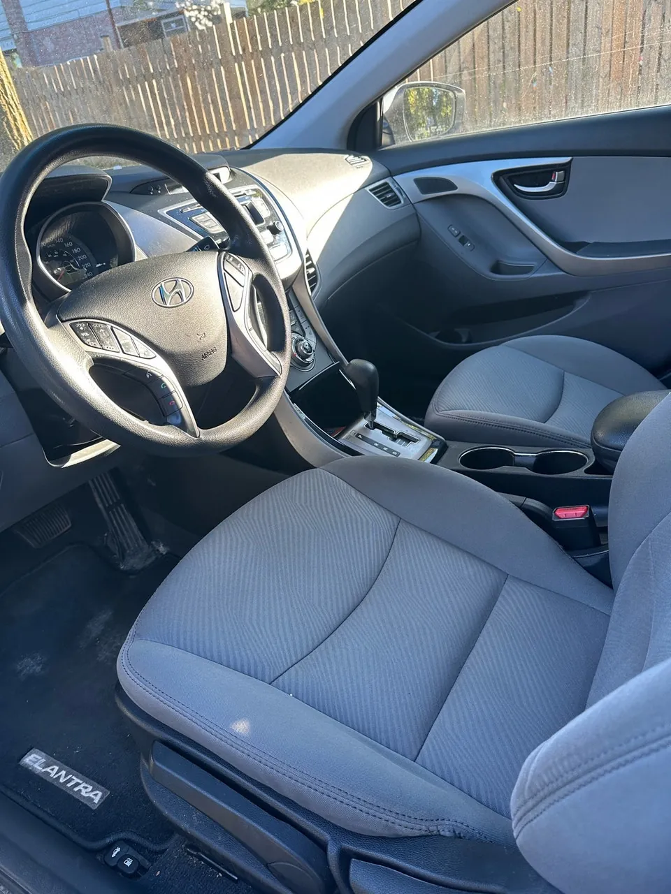 Hyundai Elantra 2013 photo 5