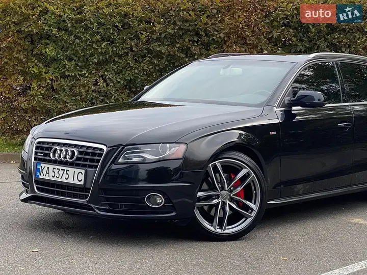 Audi A4 2011 photo 3