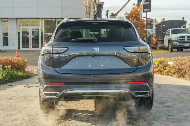 Buick Envision 2026 photo 3