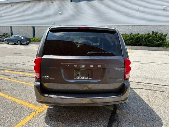 Dodge Grand Caravan 2015 photo 4