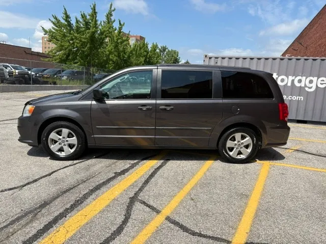 Dodge Grand Caravan 2015 photo 2