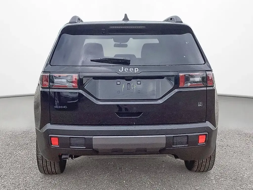 Jeep Cherokee 2026 photo 4