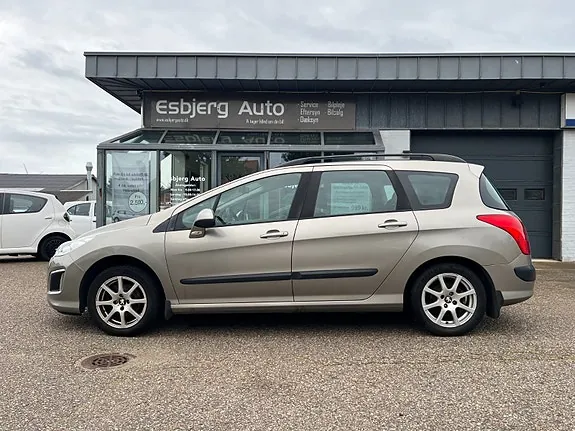 Peugeot 308 2011 photo 2