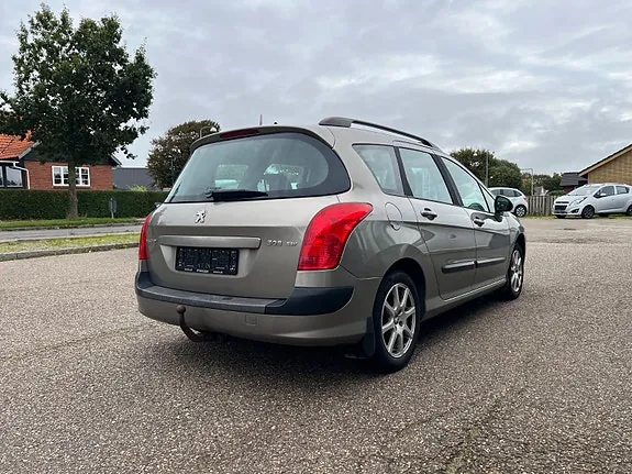 Peugeot 308 2011 photo 5