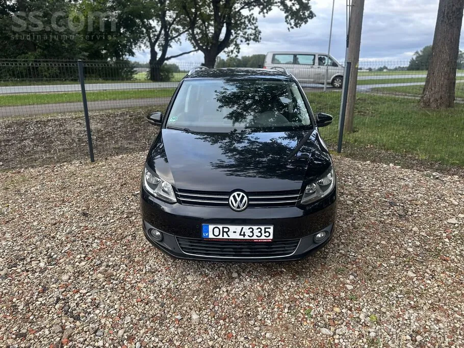 Volkswagen Touran 2013 photo 3
