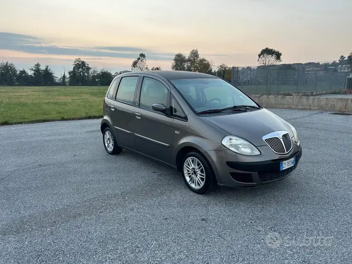 Lancia Musa 2006 photo 2