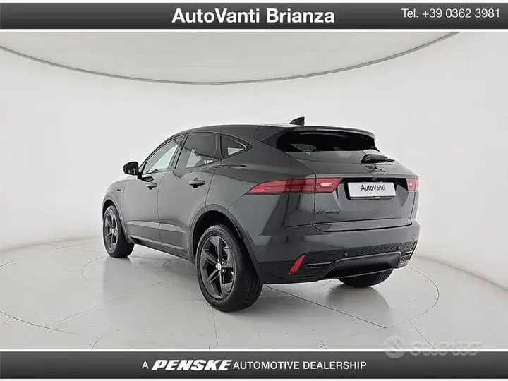 Jaguar E-Pace 2023 photo 3