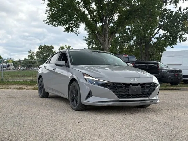Hyundai Elantra 2023 photo 2