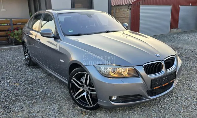 BMW 320 2009 photo 2