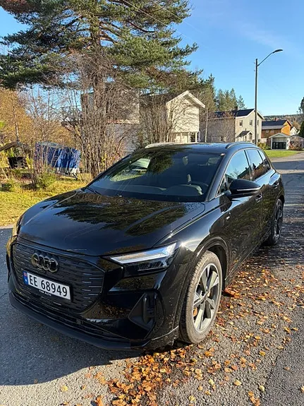 Audi Q4 E-Tron 2023 photo 2