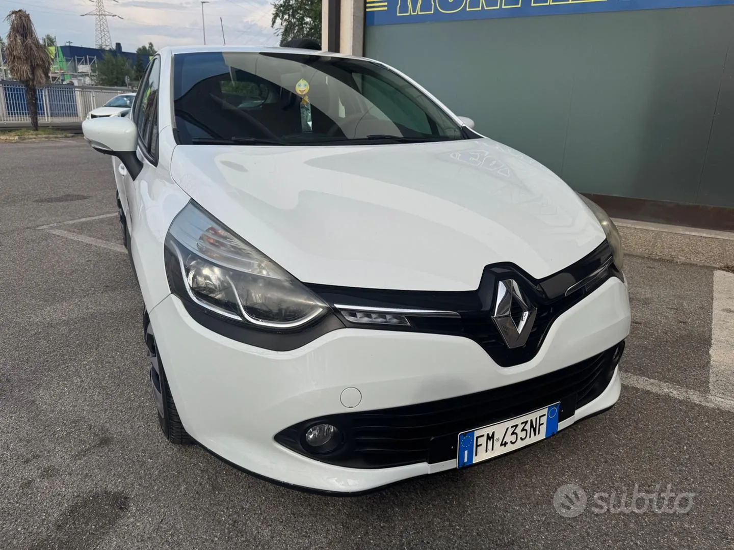 Renault Clio 2018 photo 2