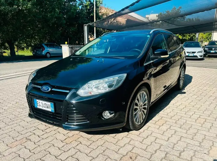 Ford Focus 2011 photo 3