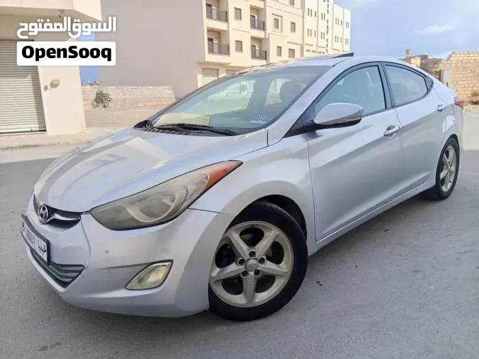 Hyundai Elantra 2013 photo 2