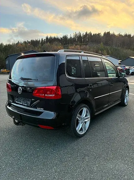 Volkswagen Touran 2014 photo 5