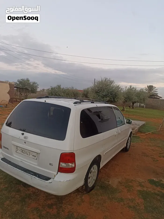 Kia Sedona 2005 photo 4