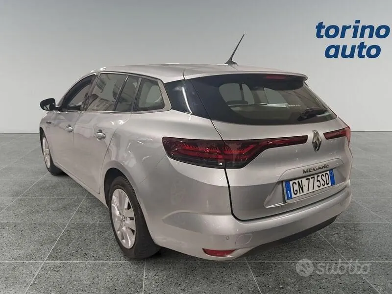 Renault Megane 2023 photo 3