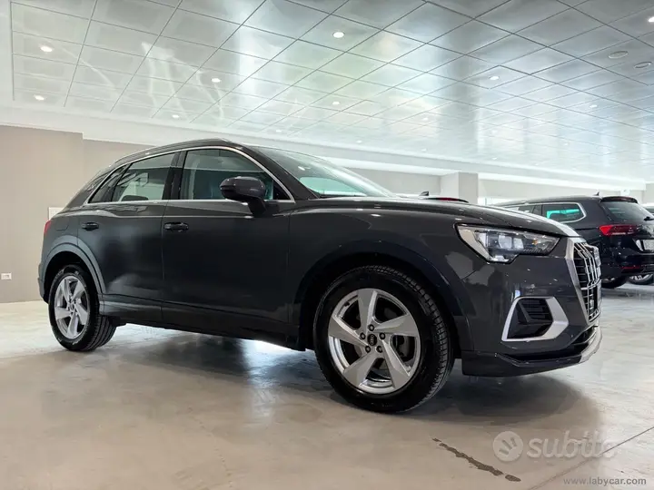 Audi Q3 2022 photo 4