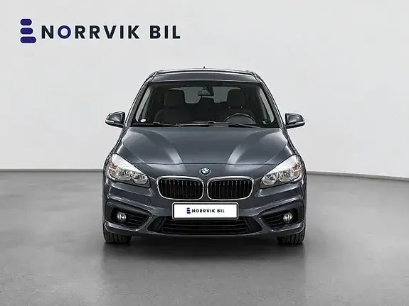 BMW 218D 2016 photo 2