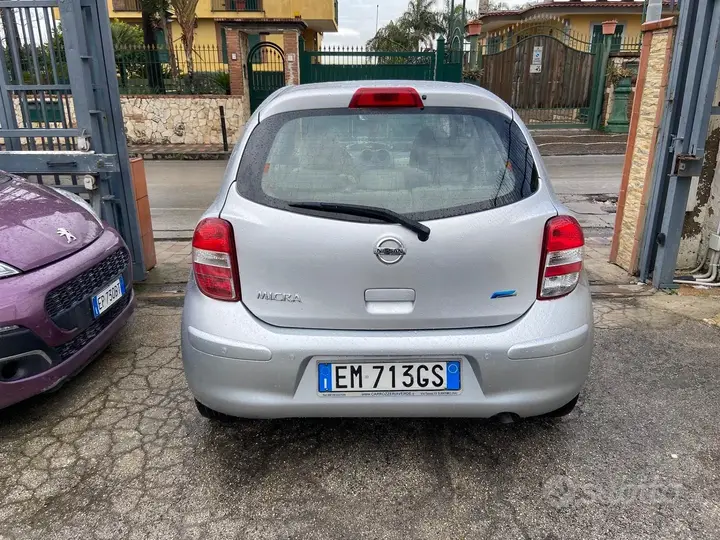 Nissan Micra 2012 photo 5