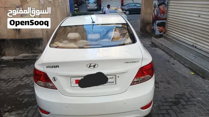 Hyundai Accent 2013 photo 2