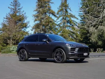 Porsche Macan 2021 photo 2