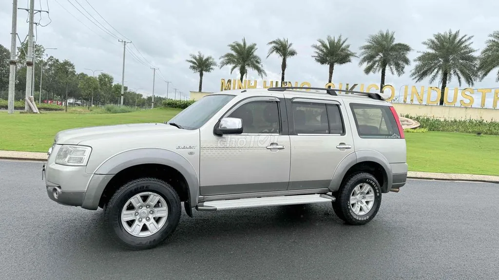 Ford Everest 2007 photo 3