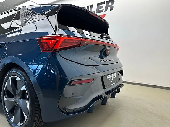 Cupra Born 2023 photo 4
